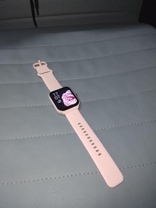 Vând smartwatch de dama