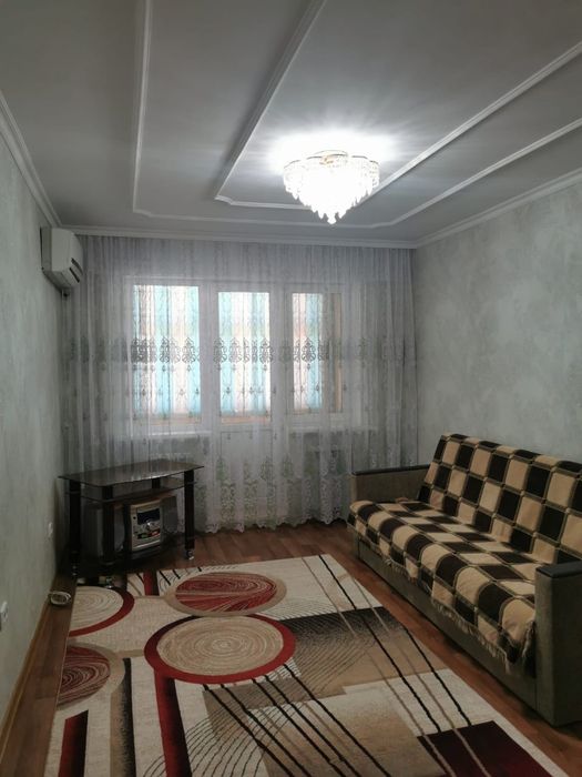 Продам квартиру в центре.