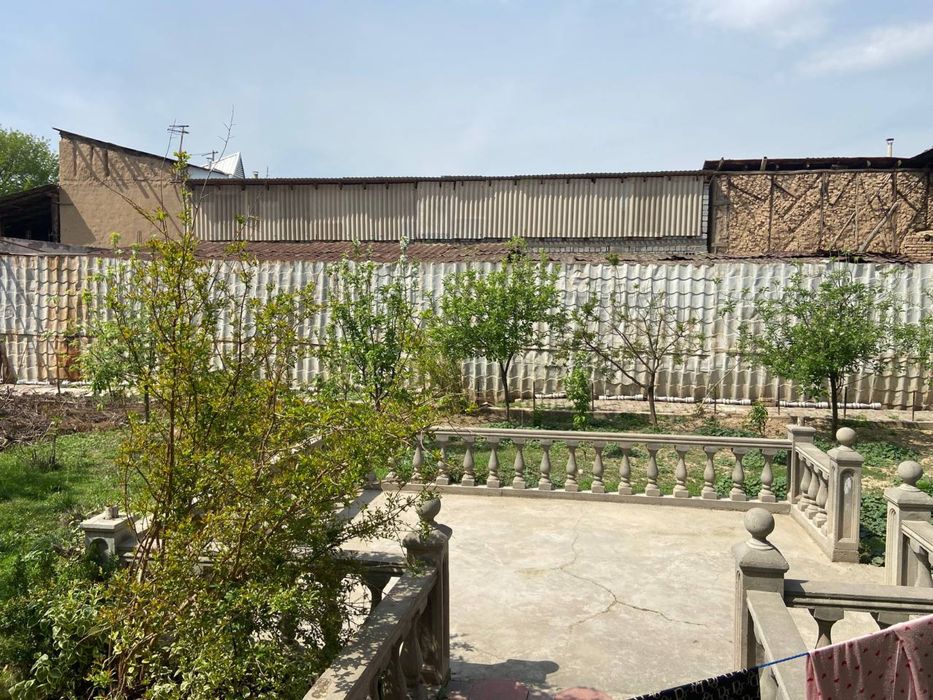 уй ховли сотилади Хасанбой Юнусобод 10 сотих + 2 захвати бор