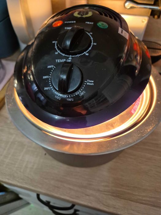 Мултикукър, запичащ капак, еър фрайер-фурна