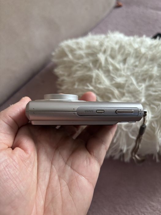 Casio Exilim EX-Z75