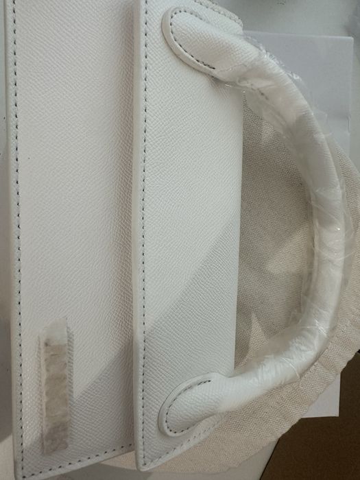 Geantă Jacquemus Le Chiquito albă, din piele texturată – Nouă cu sac