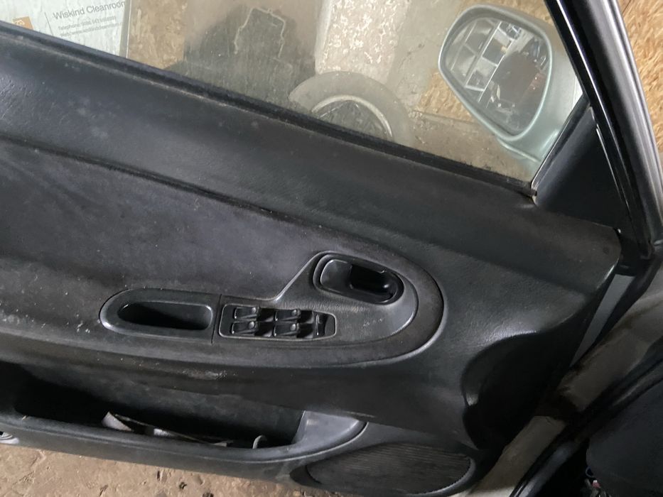 Продам машину мазда