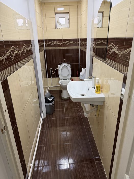 Inchiriez Spatiu Comercial e85 langa Rompetrol Ramnicu Sarat,122mp2,380v