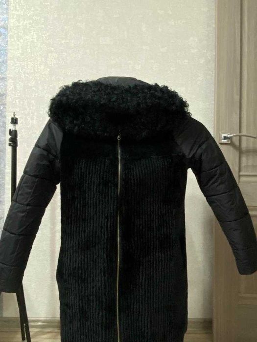 Продаем почти новую Дубленку