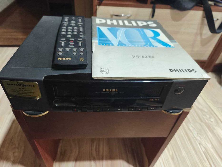 Видеомагнитофон Philips VR453/55 (VHS)