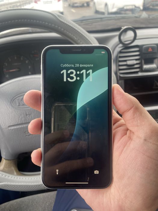  Айфон XR 64GB Белый