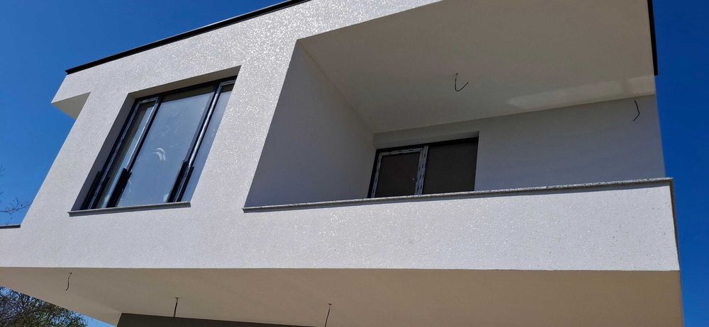 Без Комисиона Къща 169 м², дневна с 3 спални