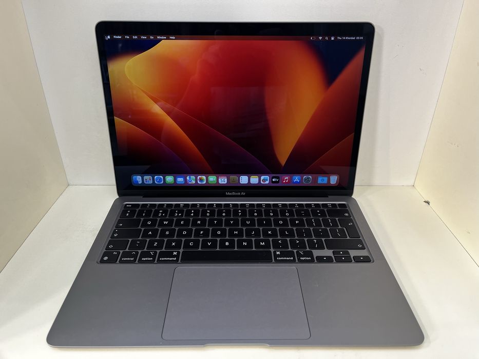 Macbook Air M1 256GB 94% Бат Перфектен