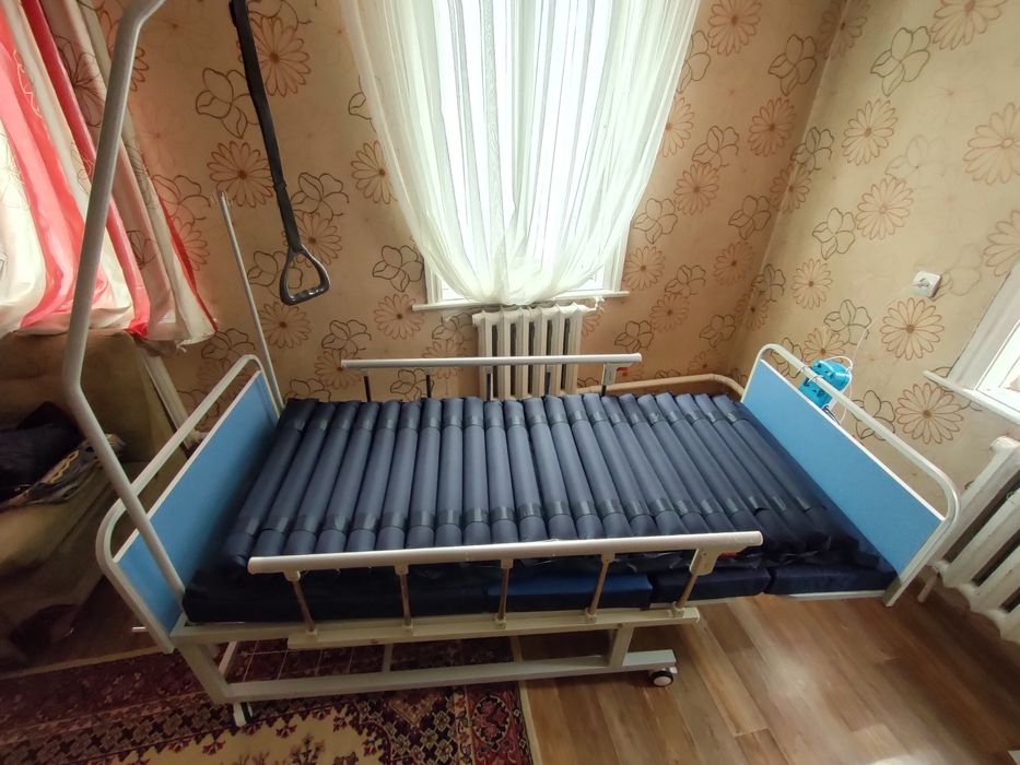 Медицинский кровать