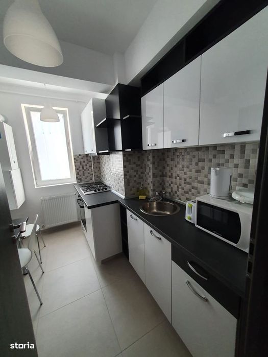 Închiriez 3 camere in Otopeni zona parcul Unirii