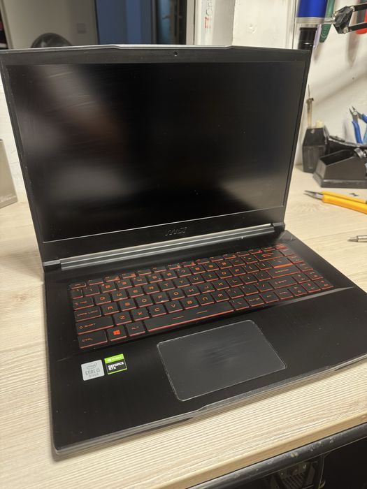 Leptop ultra gaming msi gf65 10sdr