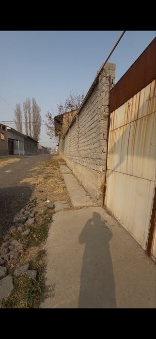 Назарбек тарновда 6 сотих ер