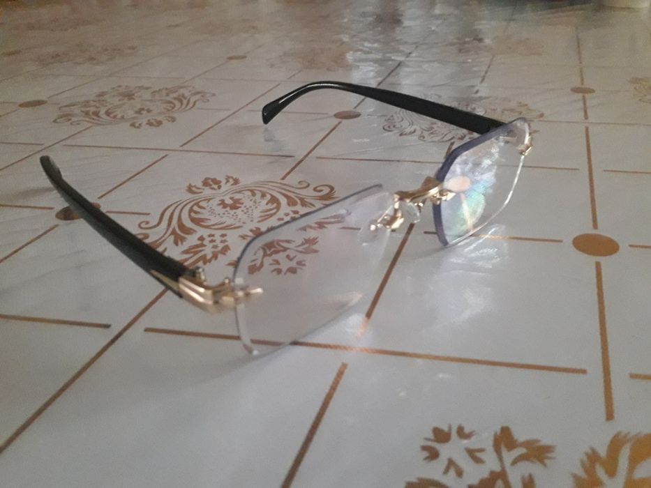 Очки 2 в 1, куёшдан ва компьютер телефон нуридан химояловчи