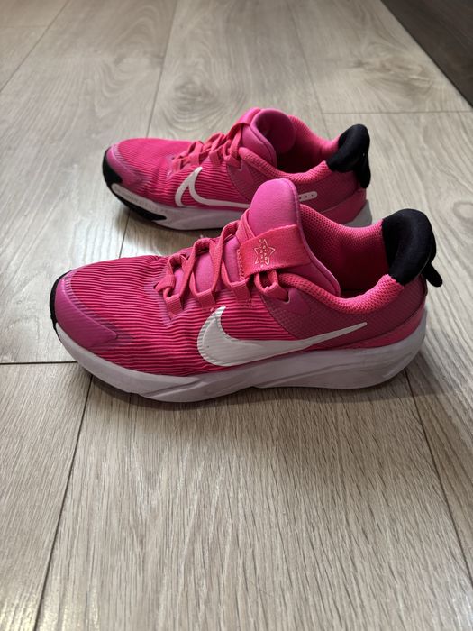 Маратонки Nike за момиче