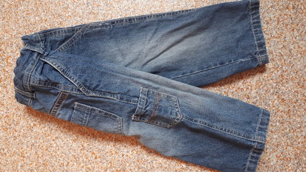 Джинсы для мальчика (на 1-2 года)