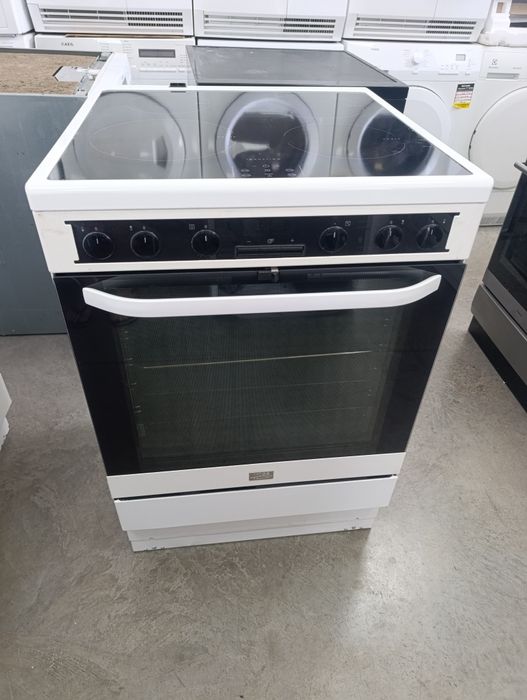 Готварска печка ELECTROLUX VOSS с индукционен плот