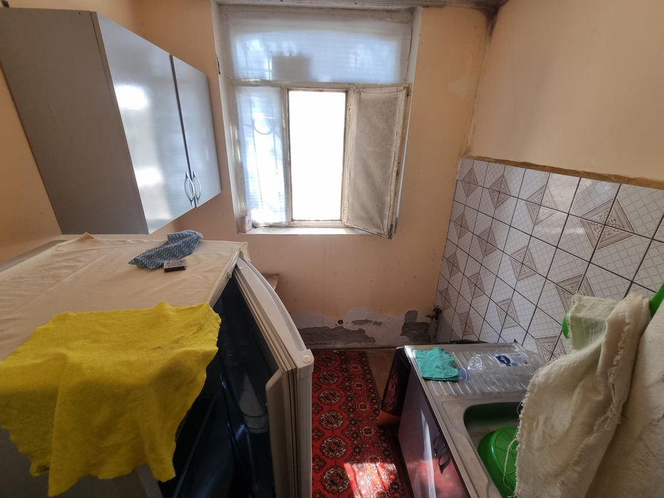 1 каватда жойлашган 2 хонали квартиро сотилади