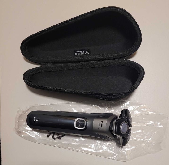 Philips Shaver seria 5000 NOU