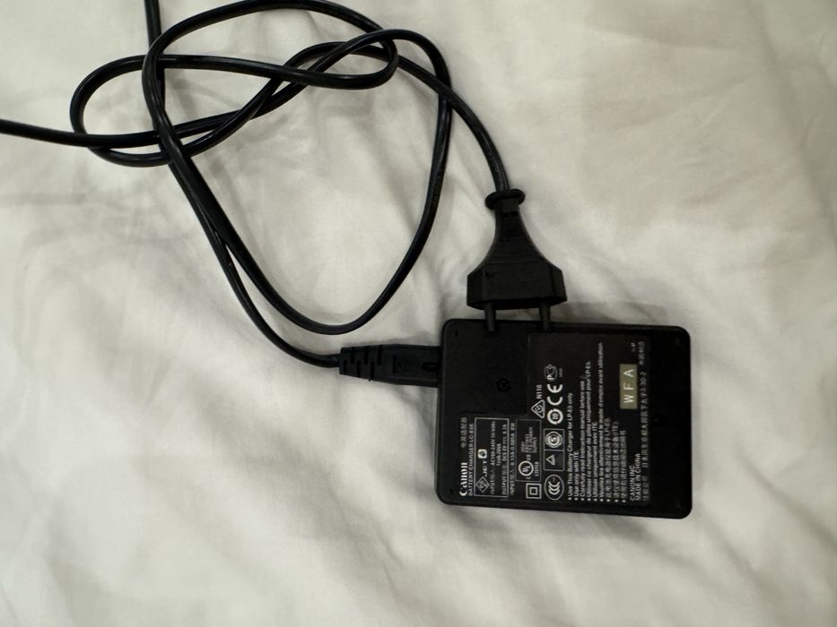 Продам фото аппарат canon