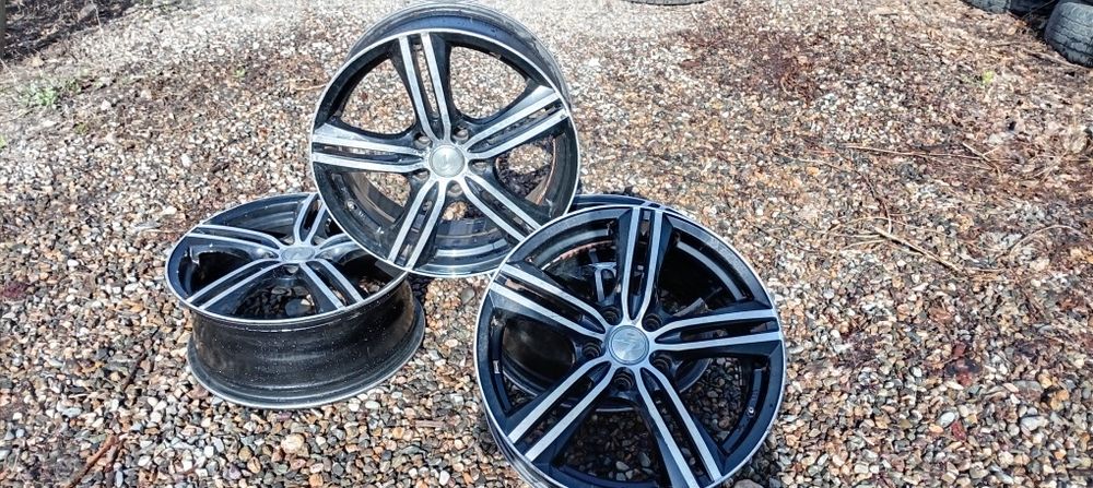 Продам то комплект дисков привозные из Японии на 17