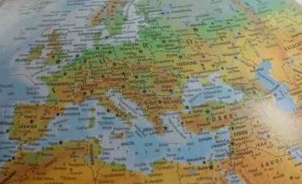 Glob pământesc mare 30cm iluminat, în limba germană pentru copii