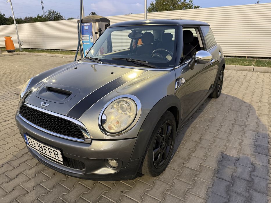 Mini cooper S  220 cp