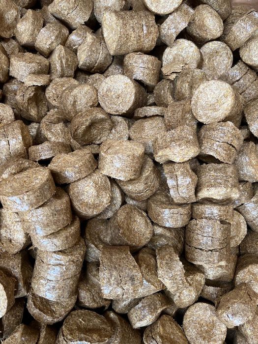 Brichete foc biomasa