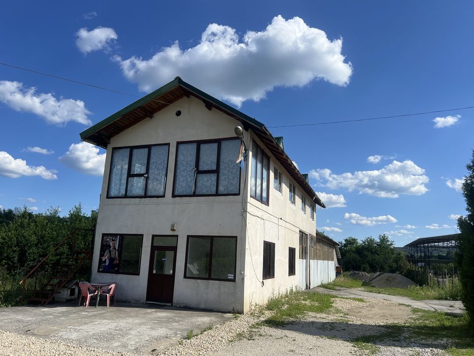 Ofer spre inchiriere Constructie in Zona horezu!