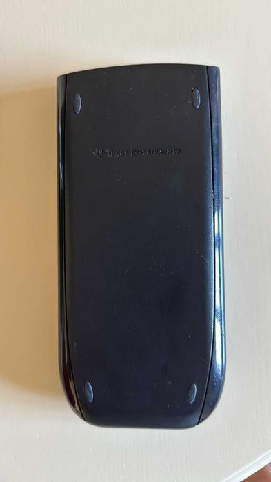 Texas Instruments TI-84 в отличном состоянии