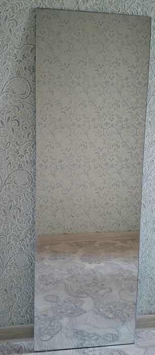 Продам зеркальное полотно размер 1,2х0,4м