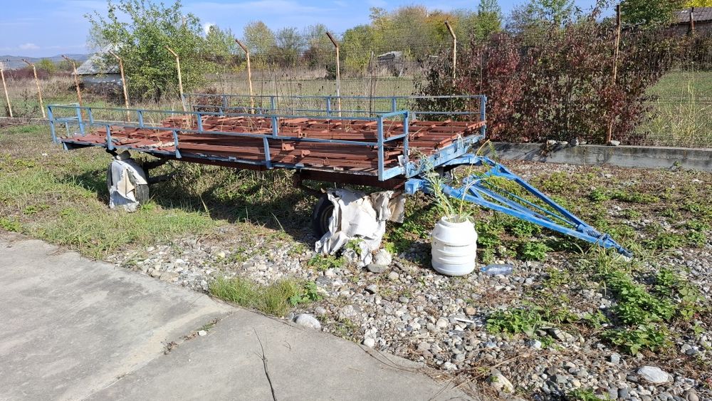 Remorca apicola omologata, inmatriculata, cu acte .