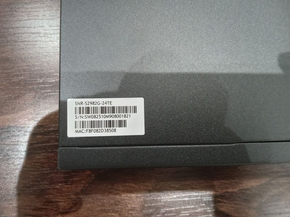 Управяемый коммутатор уровня 2 SNR-S2982G-24 TE