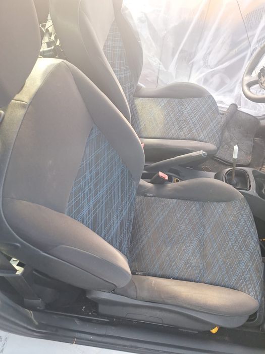 Vand Renault clio 3 benzina