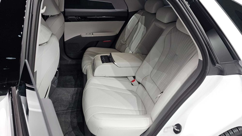 Hyundai Grandeur Hybrid