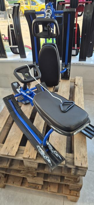 Шейна Снежко ( Чук и Гек) червена и синя