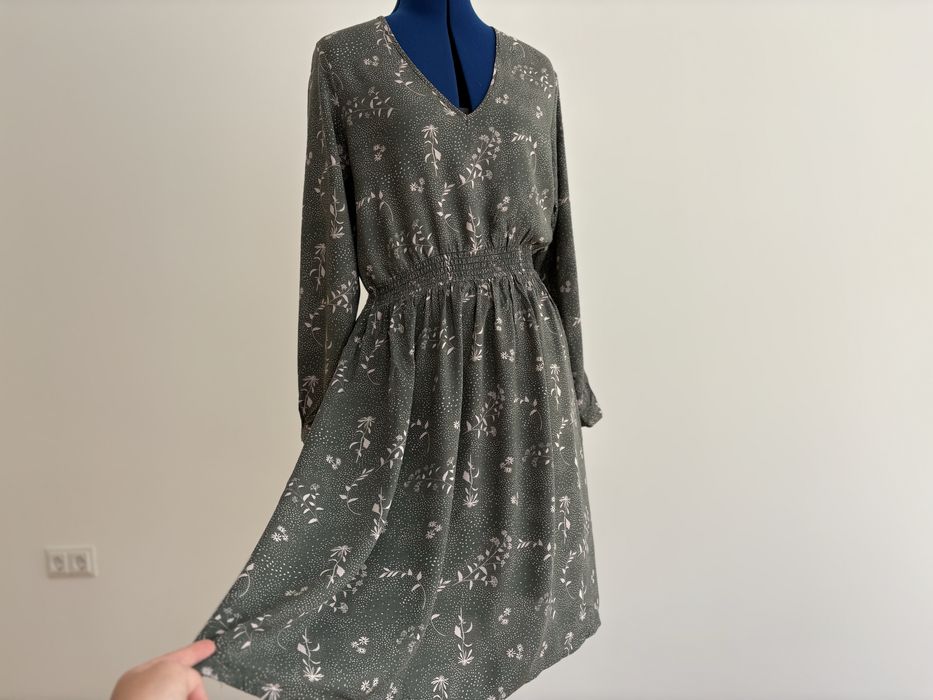 Рокля Three Little Words, размер М, чисто нова