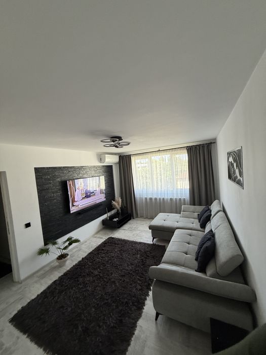 Apartament 3 camere drumul taberei