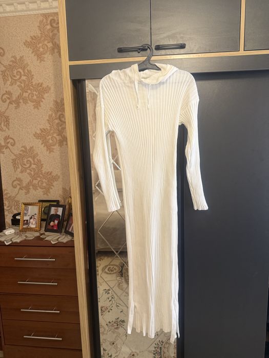 Новые вязанные платья с бирками