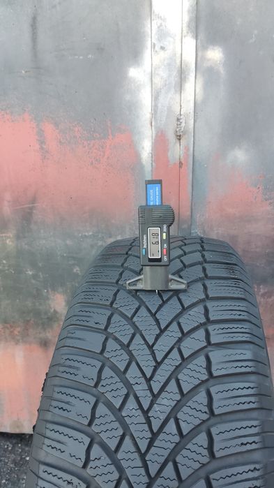 1брой  зимна гума 205/60/16 Bridgestone Blizzak LM 005
dot22
6+mm
Добр