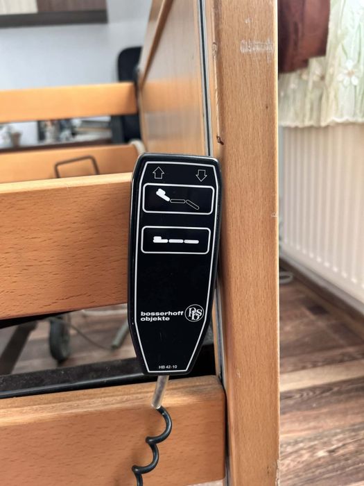 Pat medicinal reglabil electric, cadru metalic + saltea antiescara