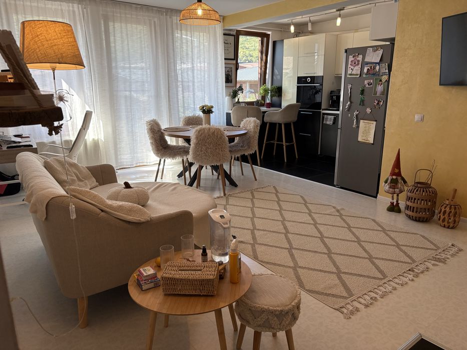 Apartament 3 camere, 64 mp + 2 balcoane | Parcare inclusă | Sub Cetate Persoana fizica 0 Comision — fotografia 3