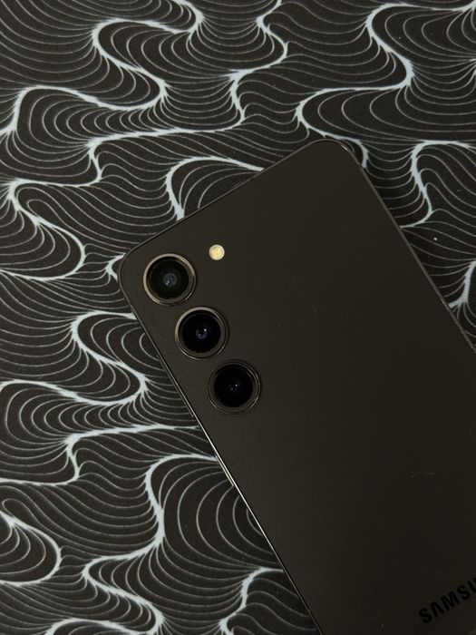 Samsung s23 идеал состояние