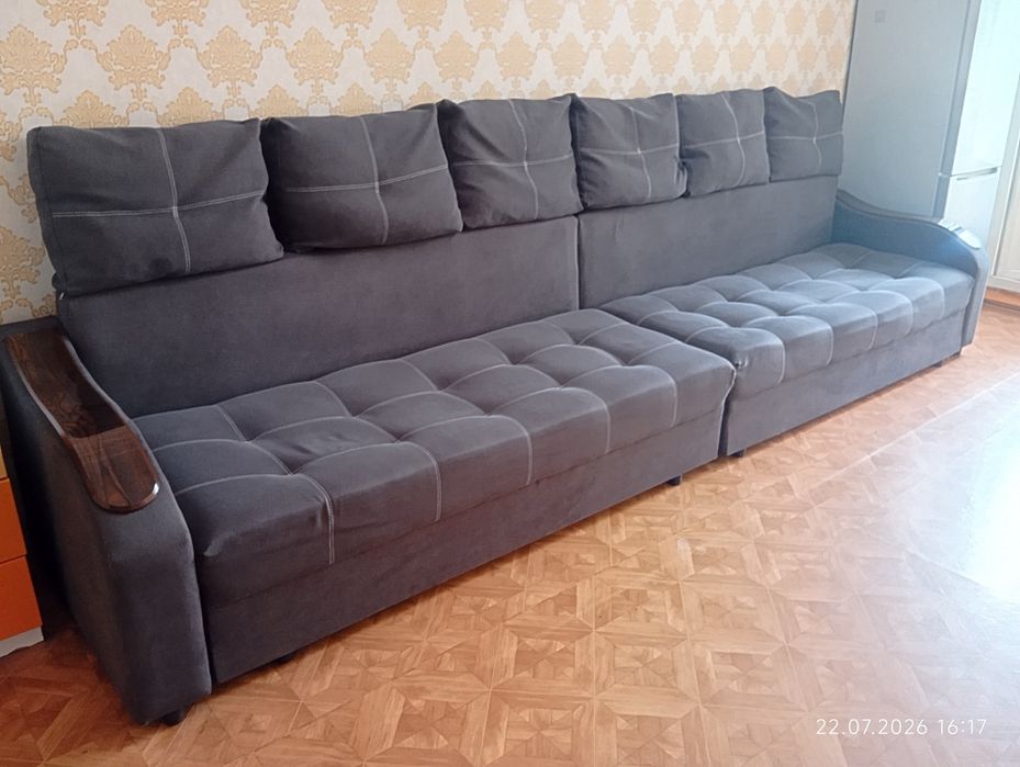 Продам диван 4 метра