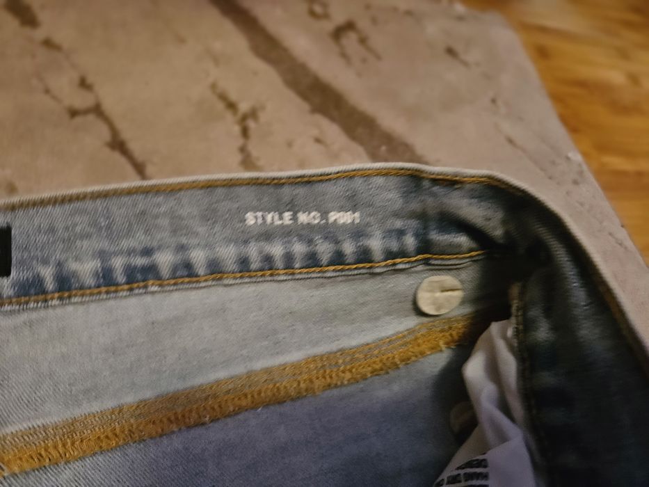 Blugi Purple Brand– NOI cu etichetă – Mărimea 36