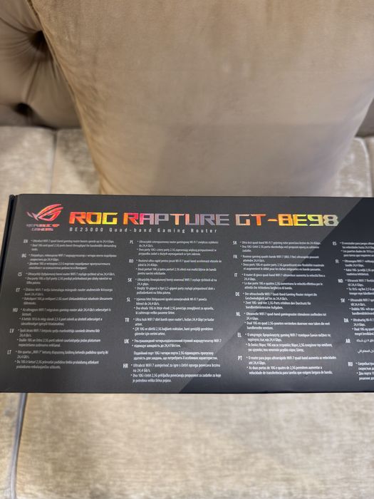 Router wireless ASUS ROG Rapture GT-BE98, Wi-Fi 7, 25 Gb/s, 8 antene externe, 220,6x350,41x350,41mm