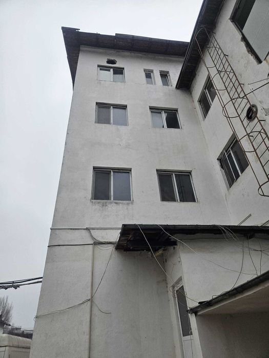 Inchiriere sau vanzare fabrica hala magazii depozitare teren 4000 mp