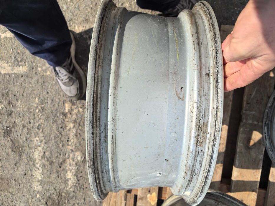 17 цола 5 х 112 мм Фолксваген Голф / Шкода Октавия - 7 Инча / ЕТ 54