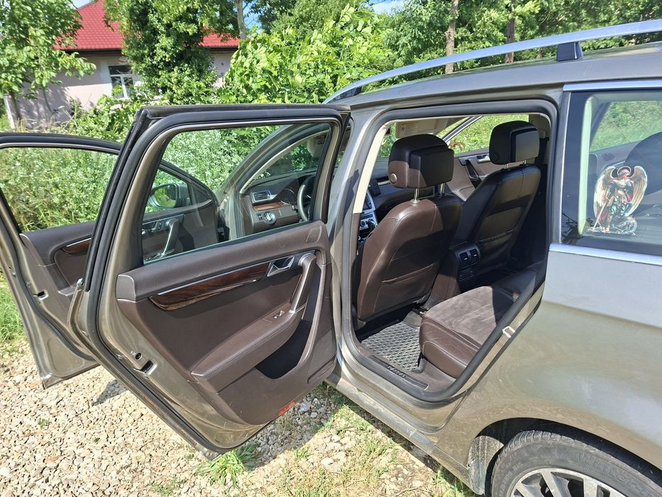 Automobile wv passat