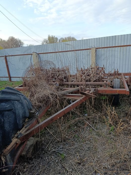 Продам трактор Т150 + культиватор и чизель плуг